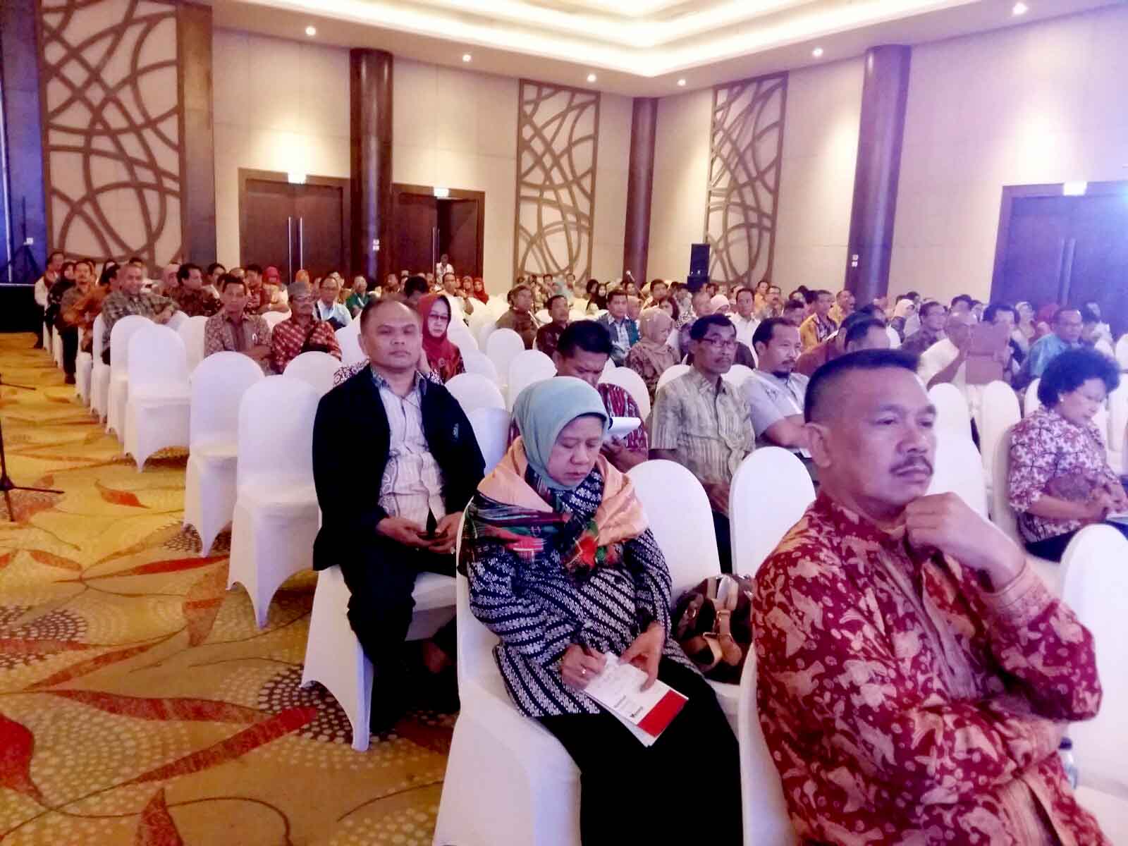 Rapat Koordinasi Nasional Sinkronisasi Data Kemiskinan Antara ...